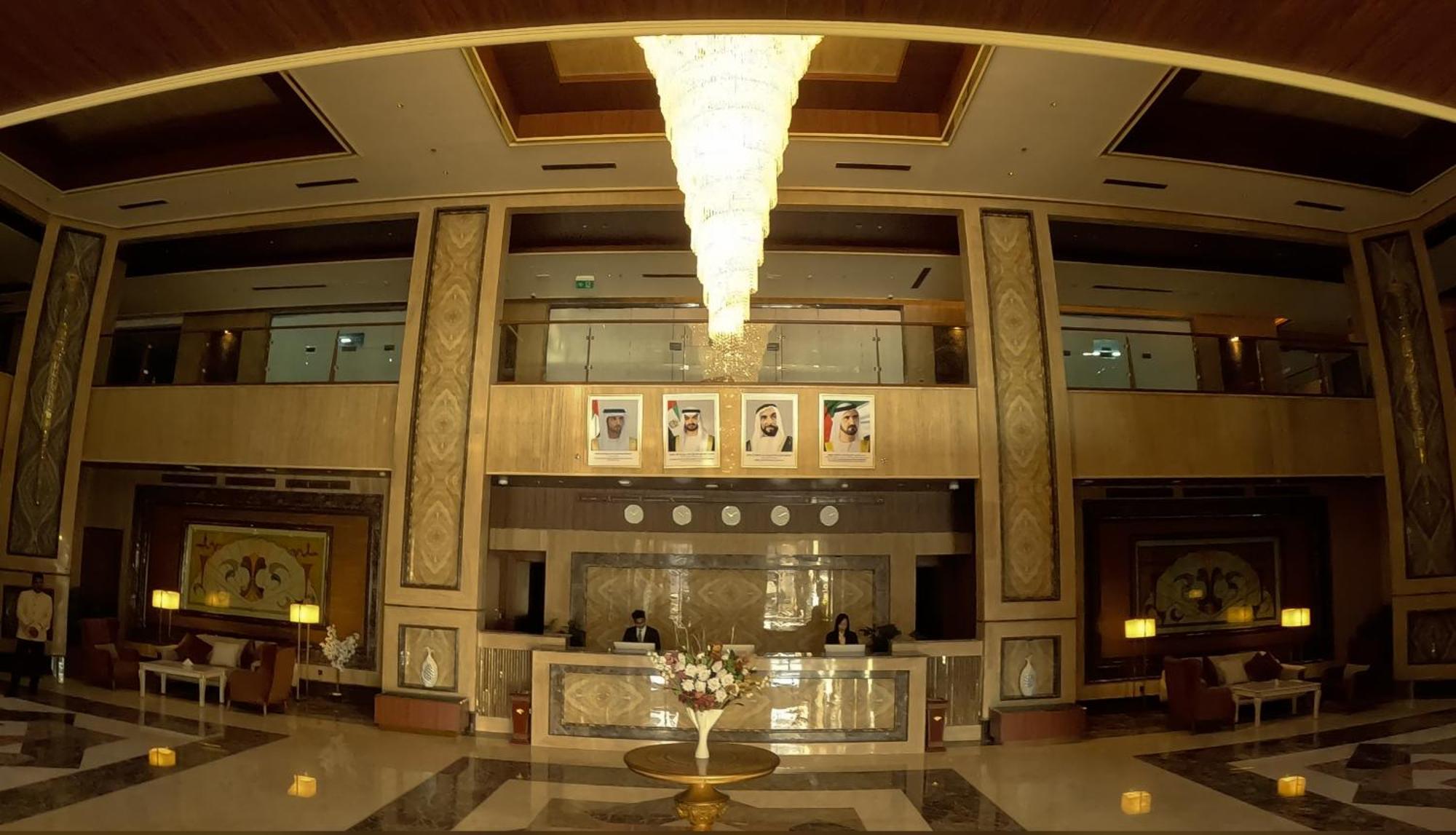 La Zona Continental Hotel Дубай Экстерьер фото