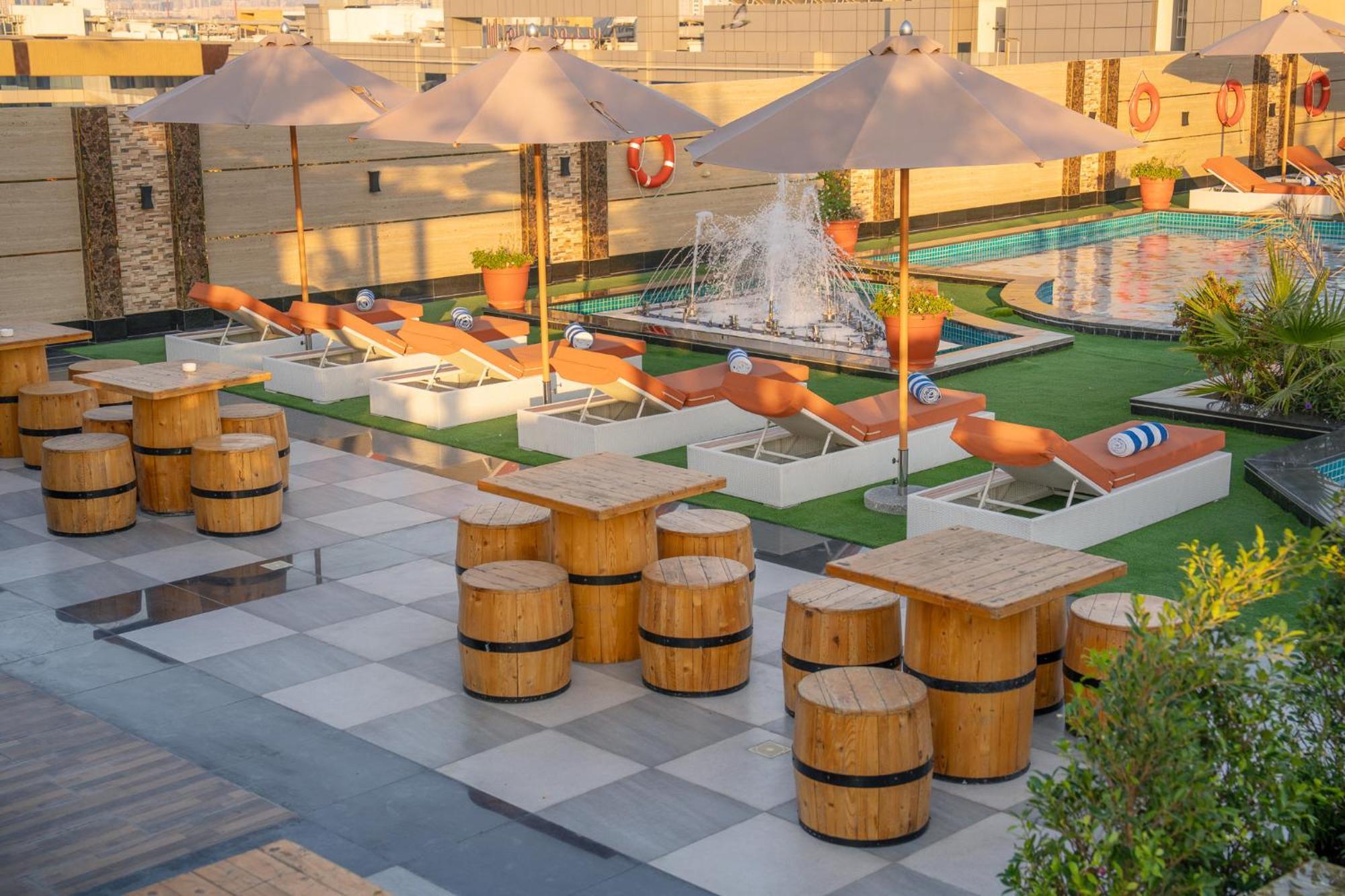 La Zona Continental Hotel Дубай Экстерьер фото