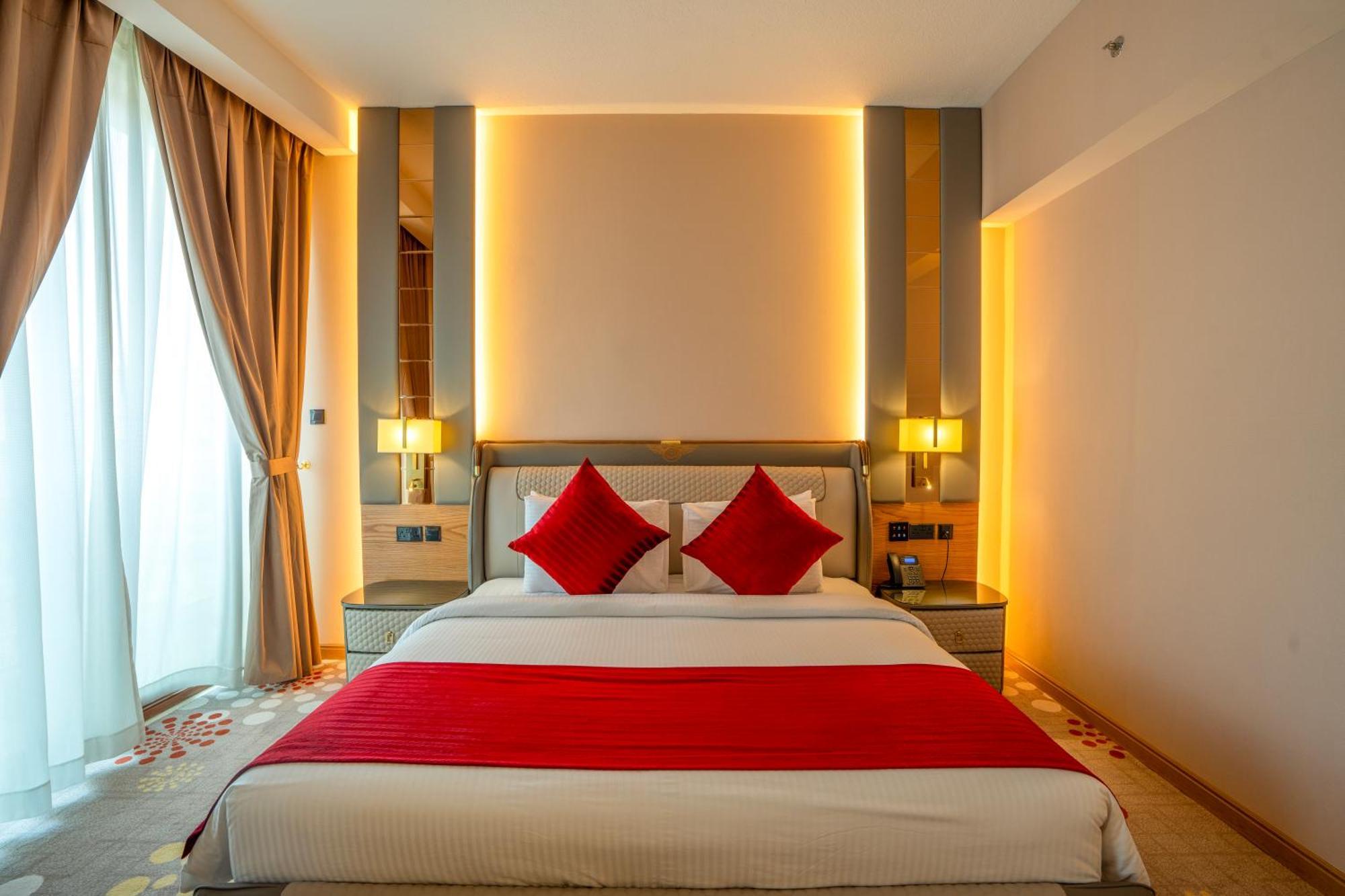 La Zona Continental Hotel Дубай Экстерьер фото
