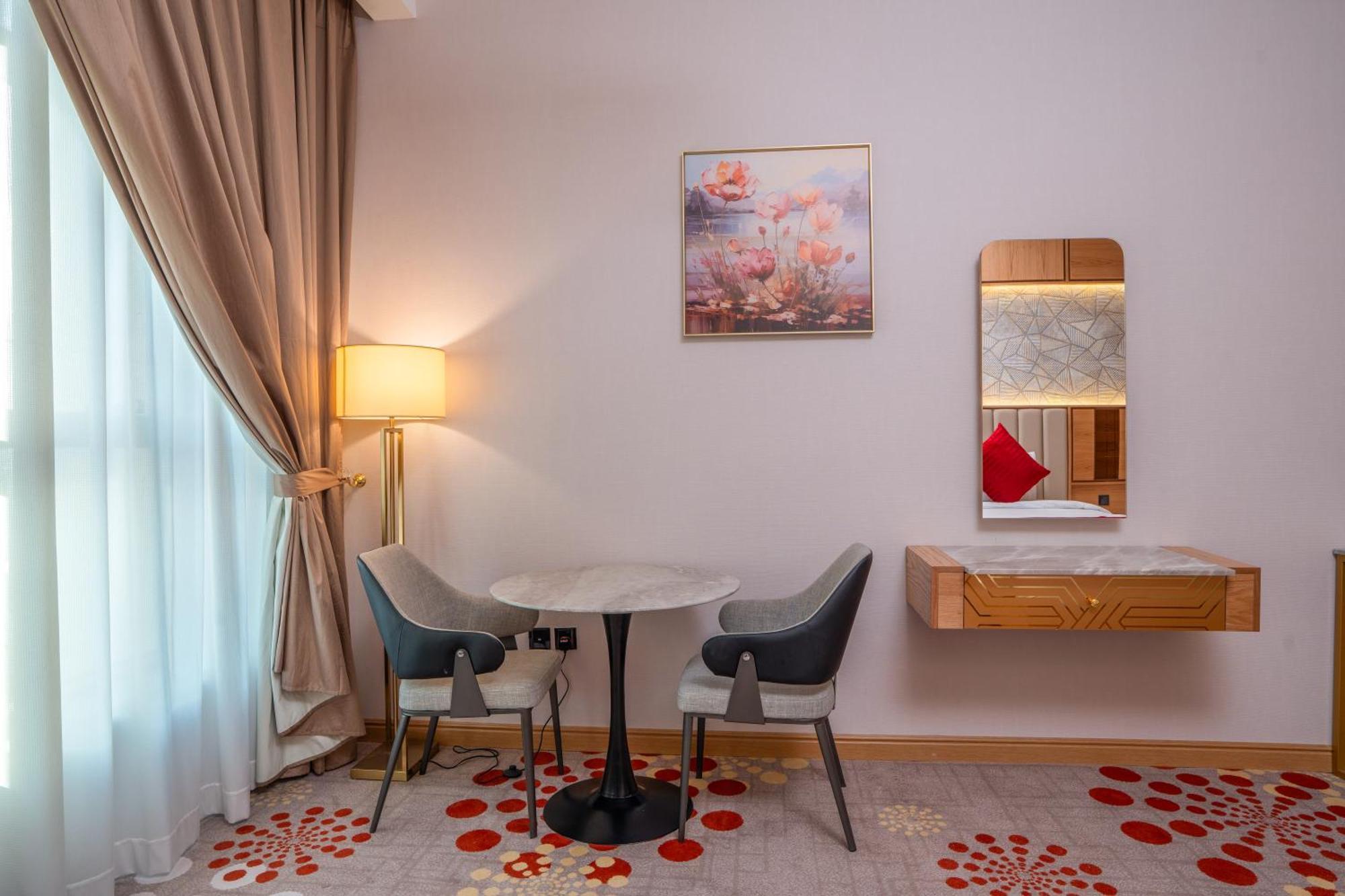 La Zona Continental Hotel Дубай Экстерьер фото